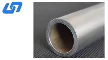 Композитна труба з титанової сталі